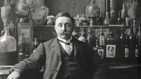 Frank Mason Robinson: The Man Behind the Coca-Cola Logo