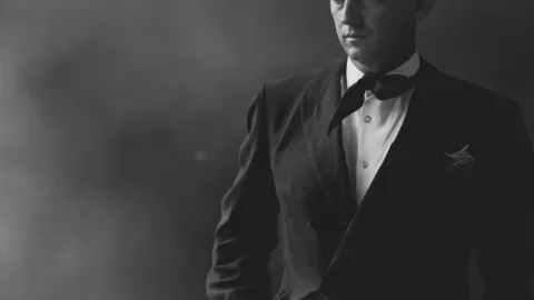 7 Christian Dior Facts: A Life of Fashion, Fortune & Oddities
